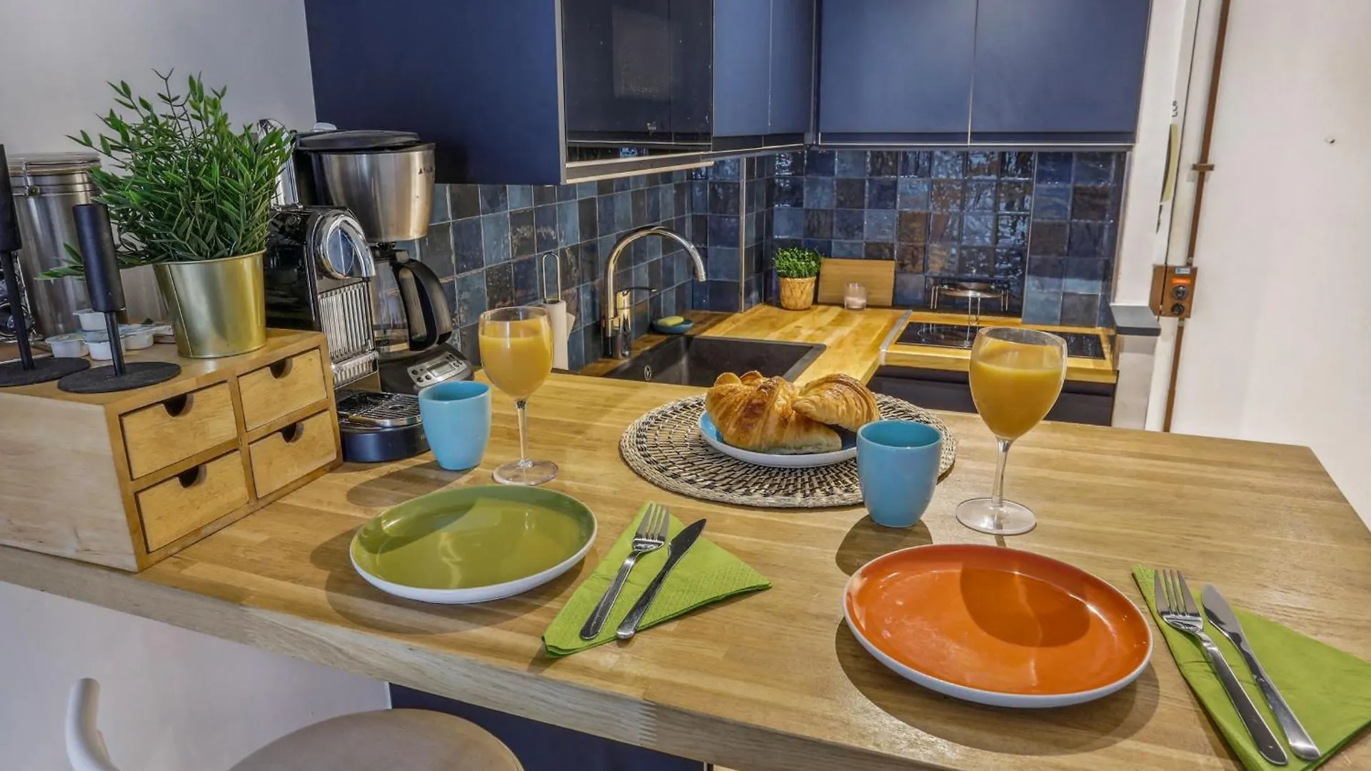 Invalides & Tour Eiffel 1Br - Cityapartmentstay París